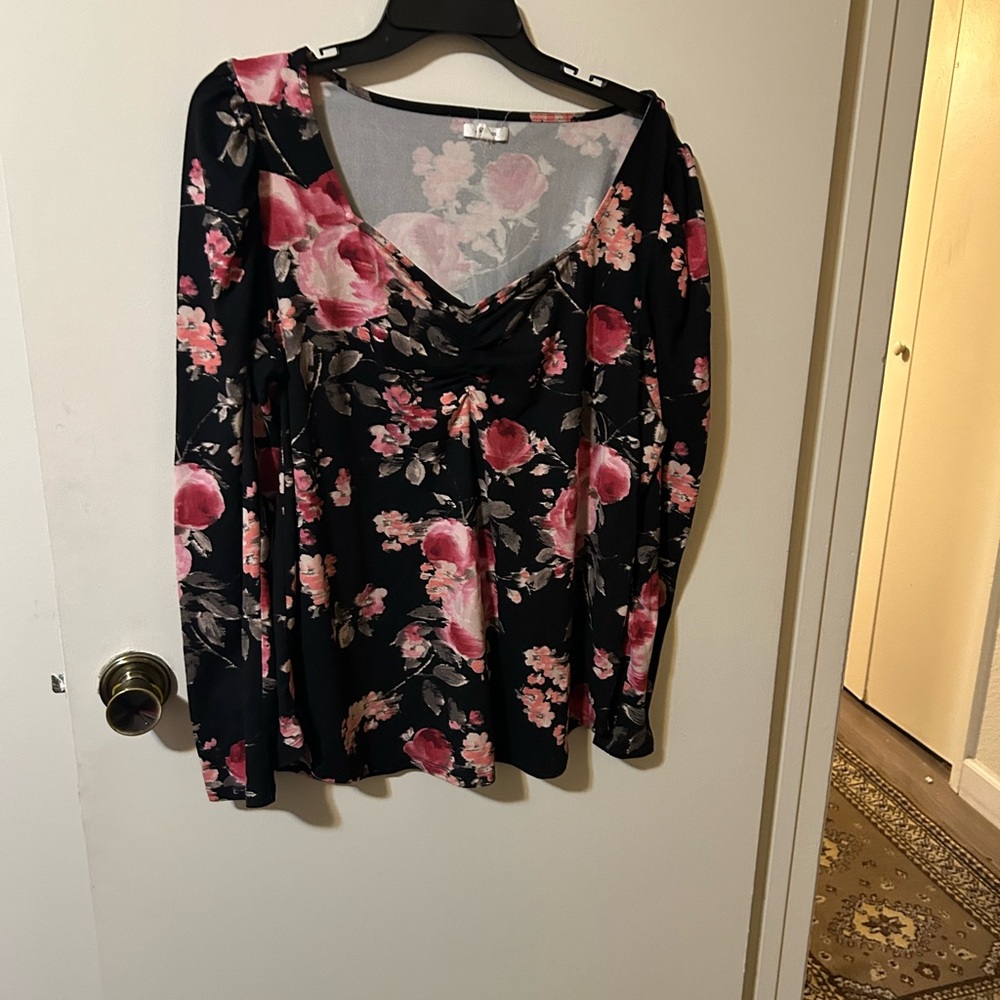 Women’s floral top
